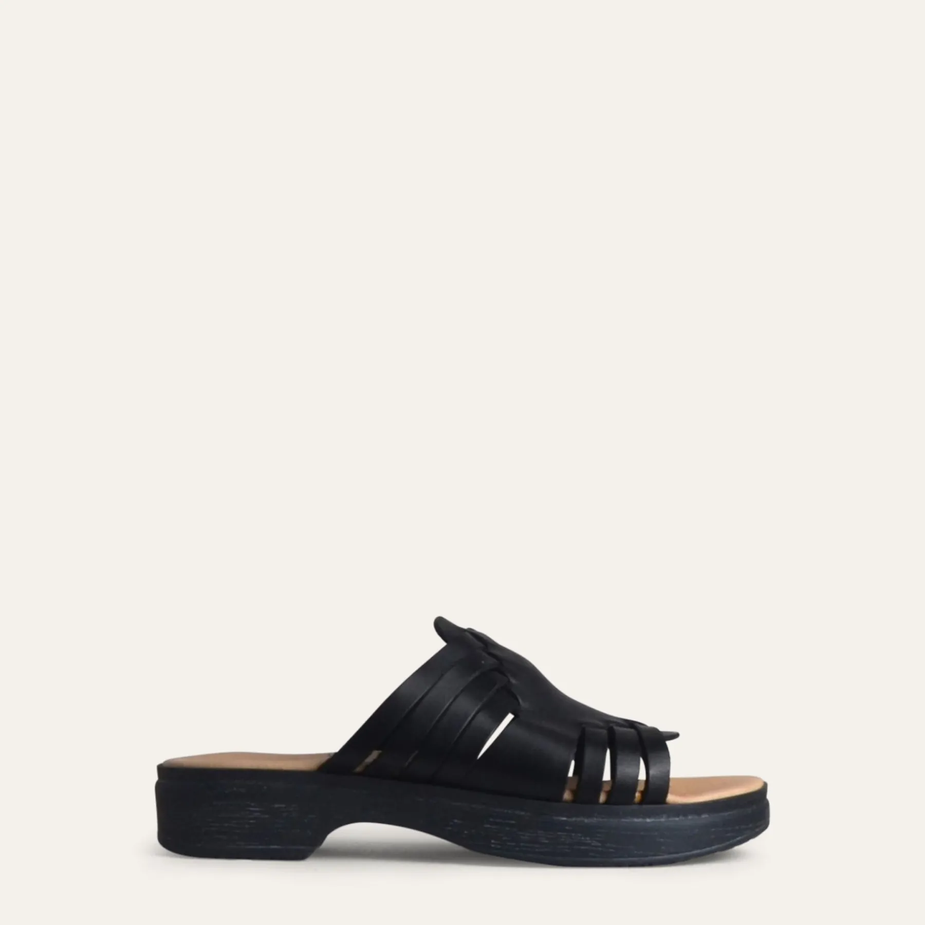 Calou Stockholm Sale/archive^Andrea Sole