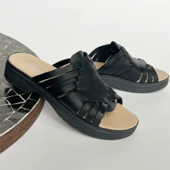 Calou Stockholm Sale/archive^Andrea Sole
