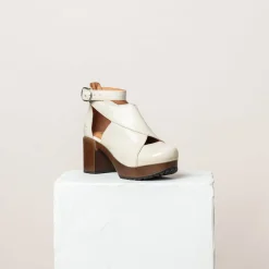 Calou Stockholm Sale/archive^Bea Patent