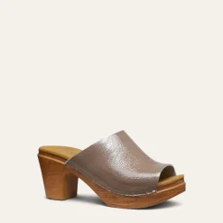 Calou Stockholm Sale/archive^Frida Clog Patent Taupe