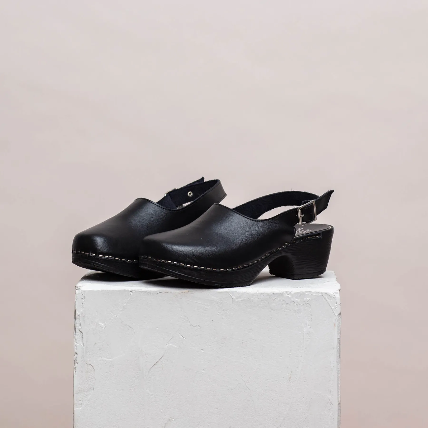 Calou Stockholm Low Heel Soft Clogs^Lilja