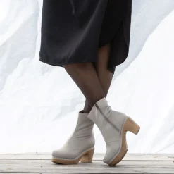 Calou Stockholm Sale/archive^Molly Pearl